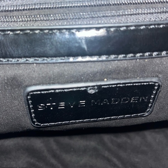 Steve Madden Eloise Women’s Quilted Shoukder Bag, Black/Bone - Picture 6 of 16